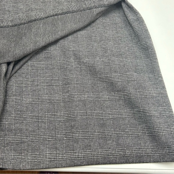 Banana Republic Novelty plaid knot wrap sheath dress - Picture 11 of 13